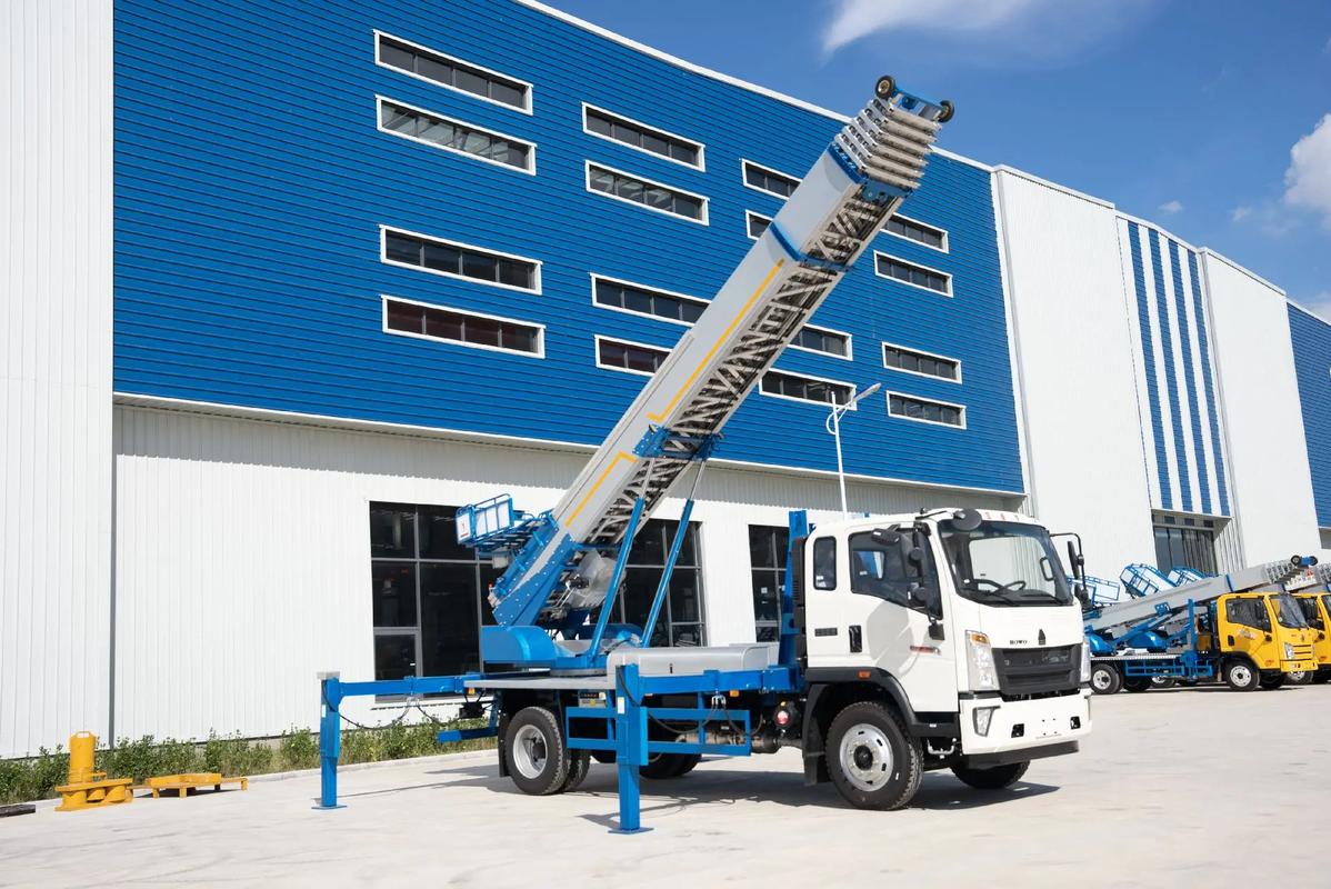 耒阳小型云梯车上料车租赁多少钱